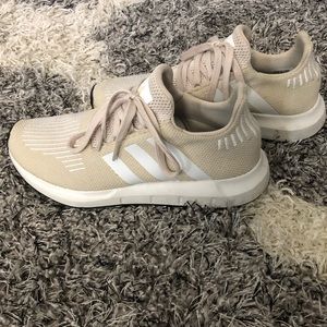 Nude adidas